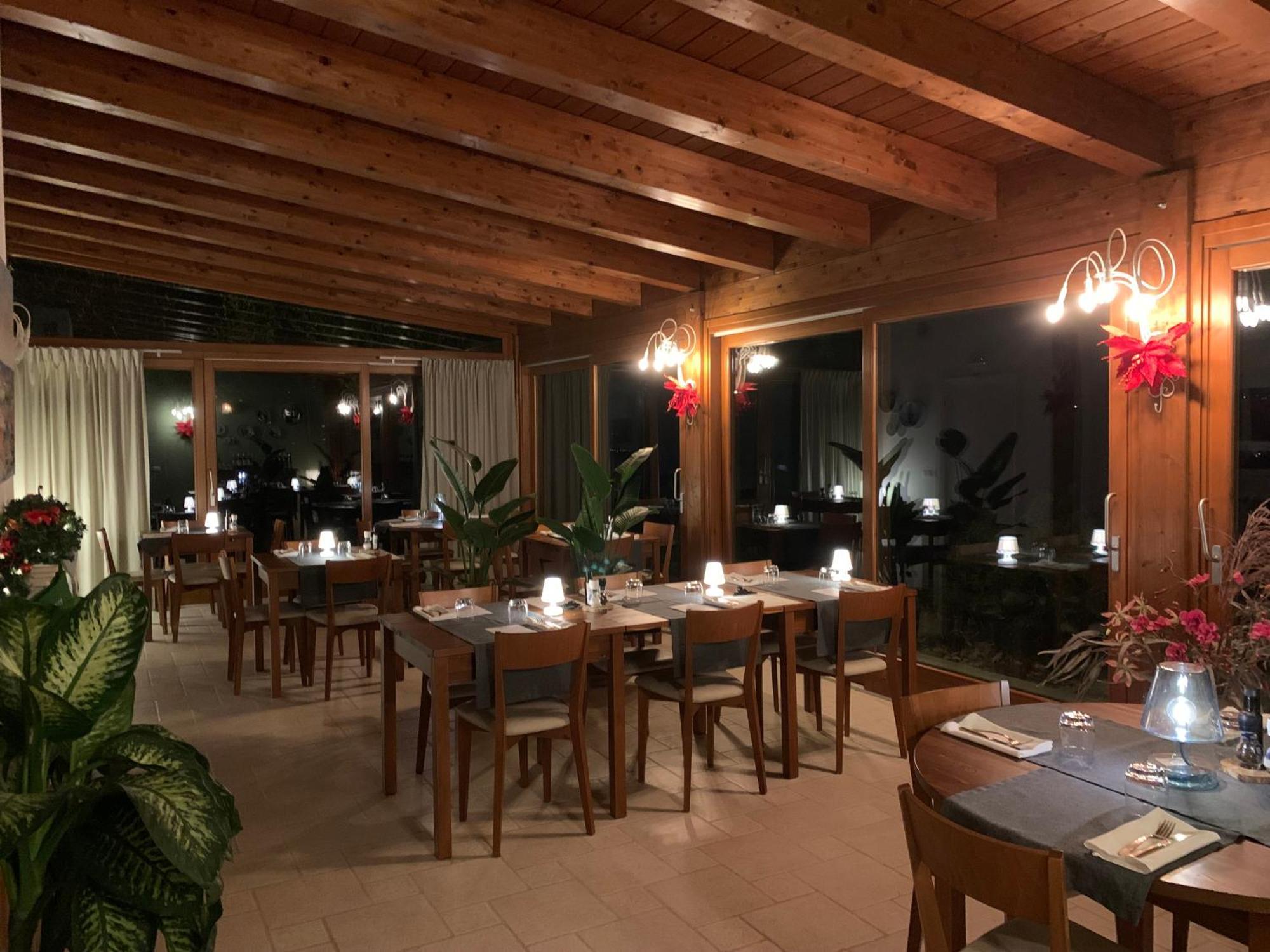 Monte San Pietrangeli Gastronomic B&B Carlocarla المظهر الخارجي الصورة