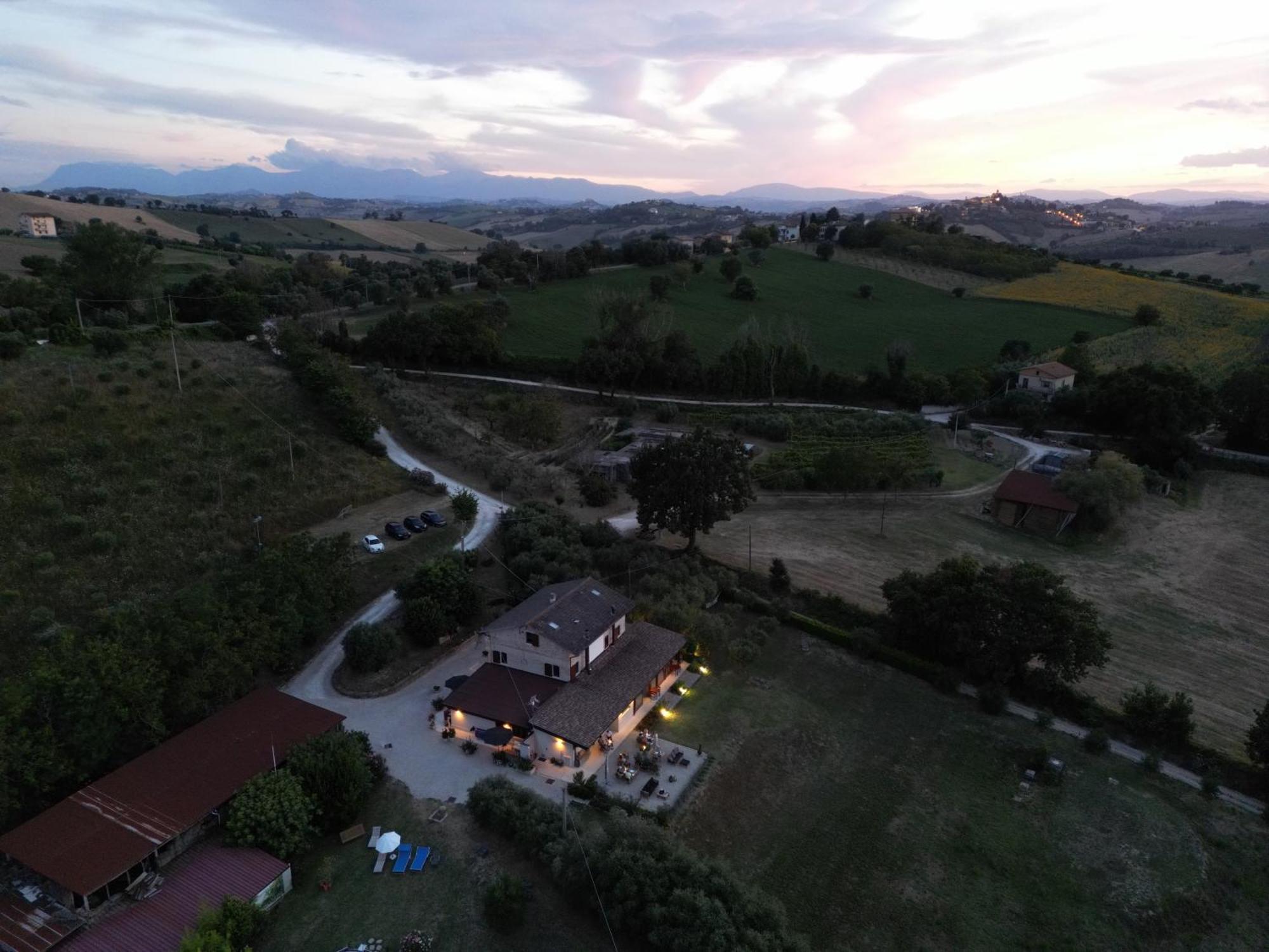 Monte San Pietrangeli Gastronomic B&B Carlocarla المظهر الخارجي الصورة