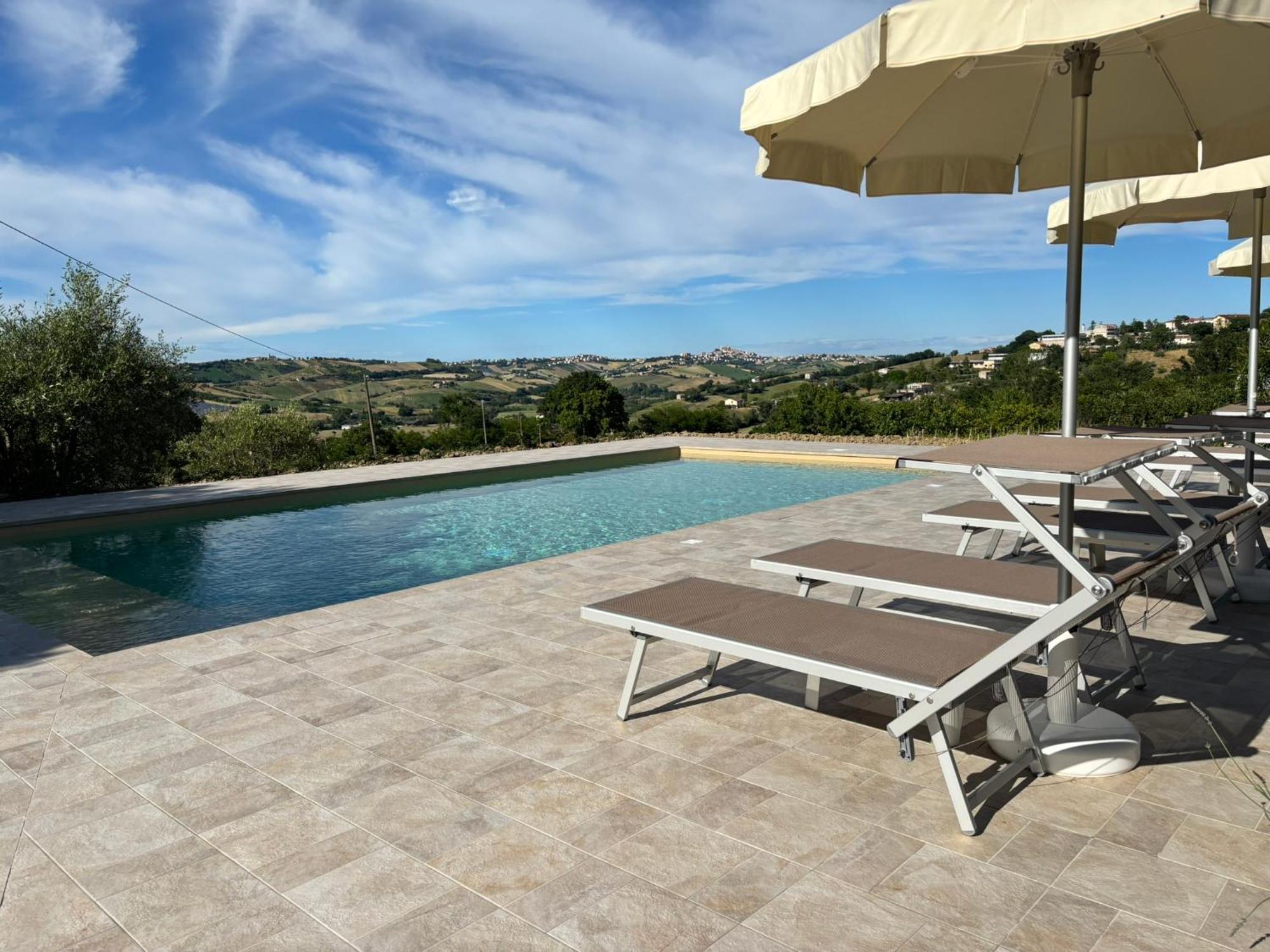 Monte San Pietrangeli Gastronomic B&B Carlocarla المظهر الخارجي الصورة